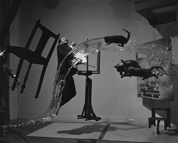 Contoh Karya Aliran Surealisme: Dali Atomicus oleh Salvador Dali, gambar asli diperoleh melalui: wikiart.org