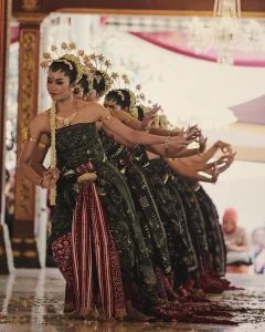 gambar-seni-tari-bedhaya-ketawang-jawa-tengah