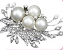 contoh kerajinan berbasis media campuran perhiasan